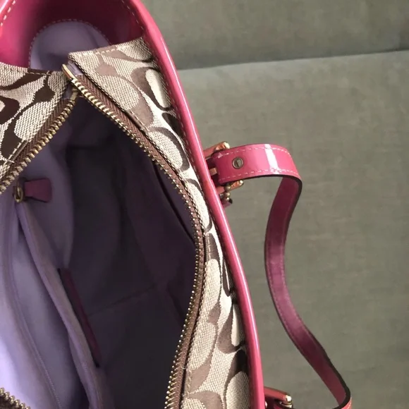 Coach, pink and khaki monogram tote bag - Picture 9 of 9